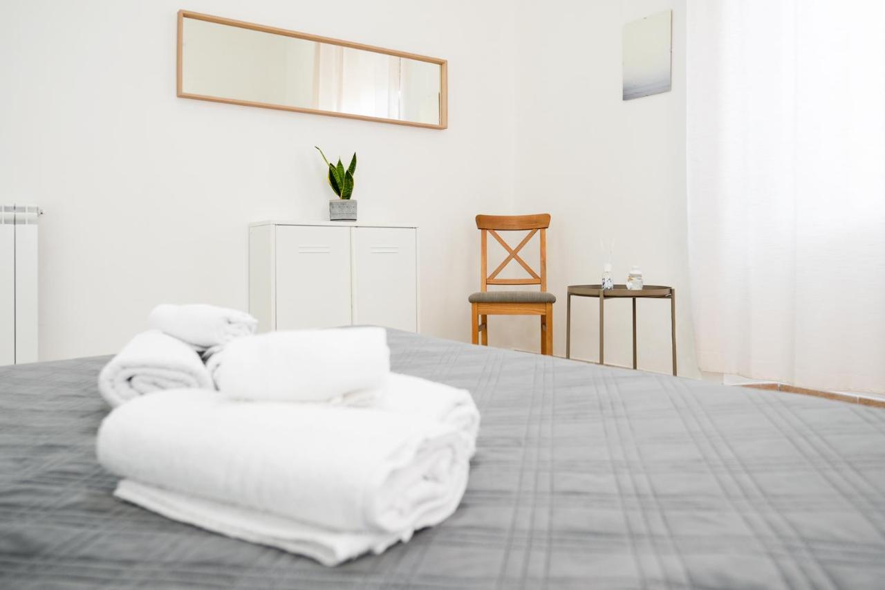 Seaside Apartament Near The Beach Минтурно Экстерьер фото