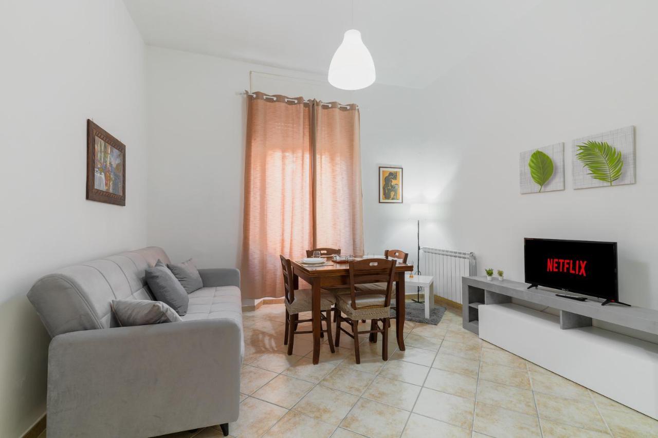 Seaside Apartament Near The Beach Минтурно Экстерьер фото
